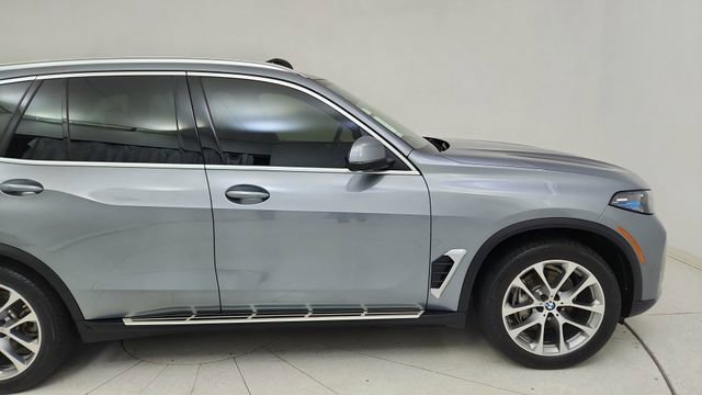 Used 2024 BMW X5 sDrive40i image 2