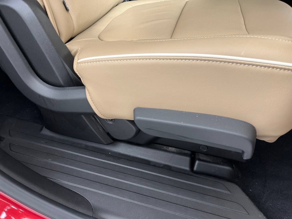 Certified 2022 Chevrolet Traverse Premier AWD/4WD image 11