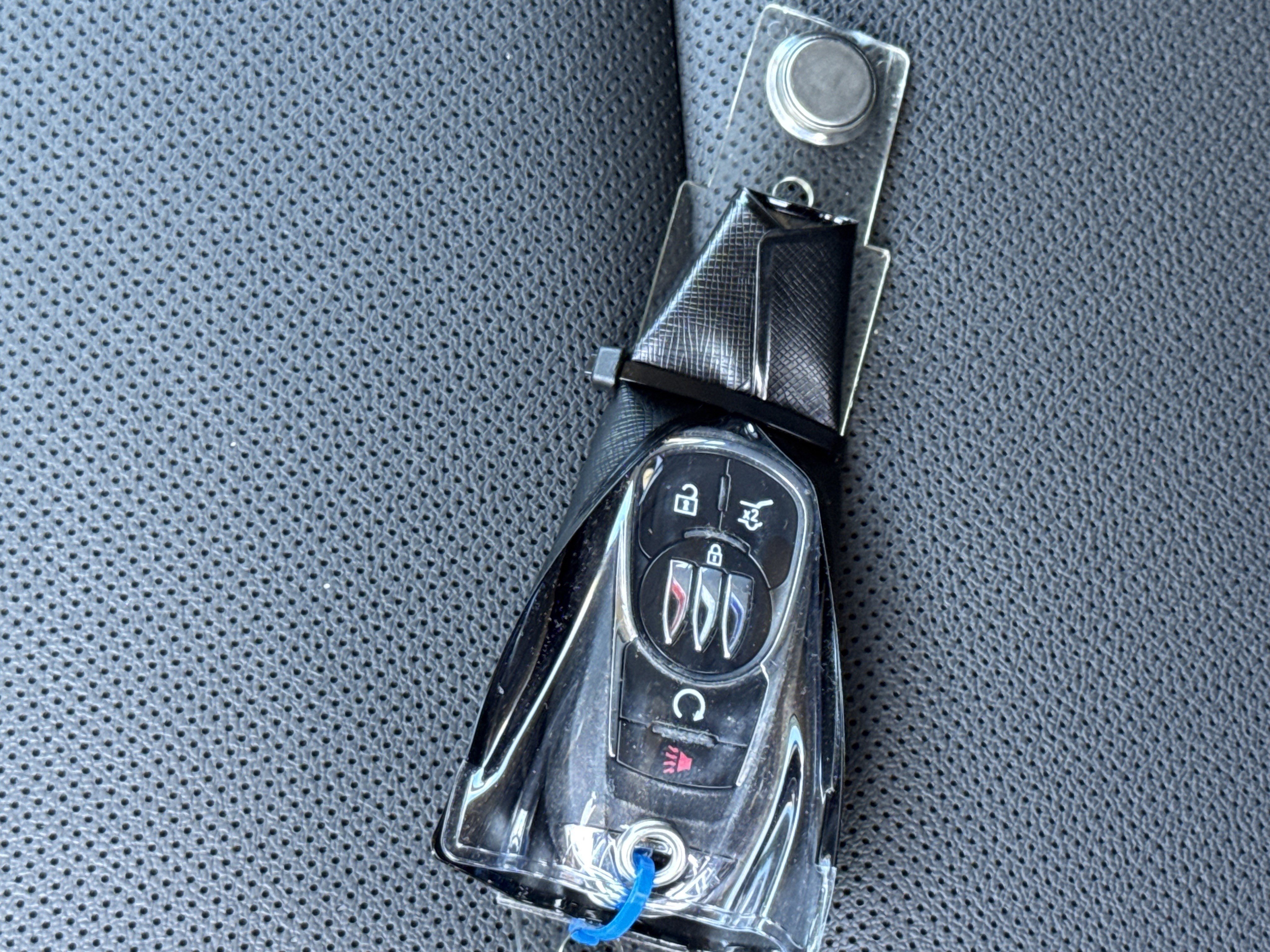 Used 2026 Buick Encore GX Sport Touring w/ Comfort Package image 33