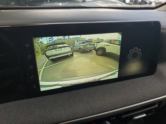 Used 2025 Nissan Kicks SV w/ SV Premium Package FWD image 20