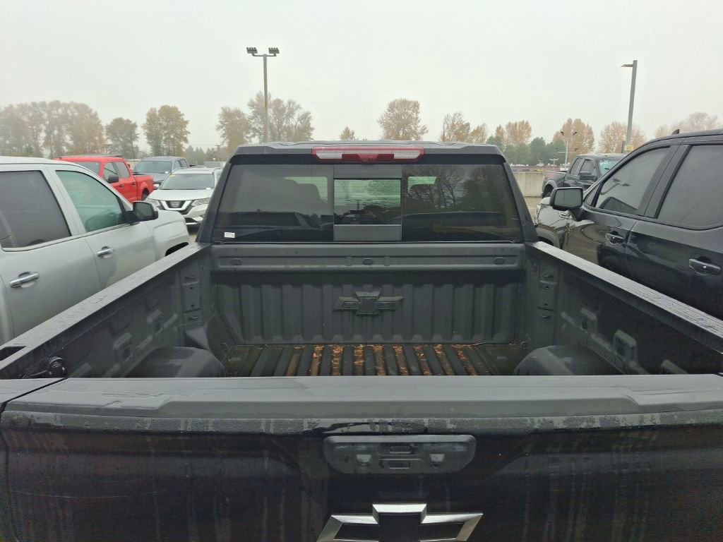 Used 2025 Chevrolet Silverado 1500 High Country w/ Midnight Edition image 11