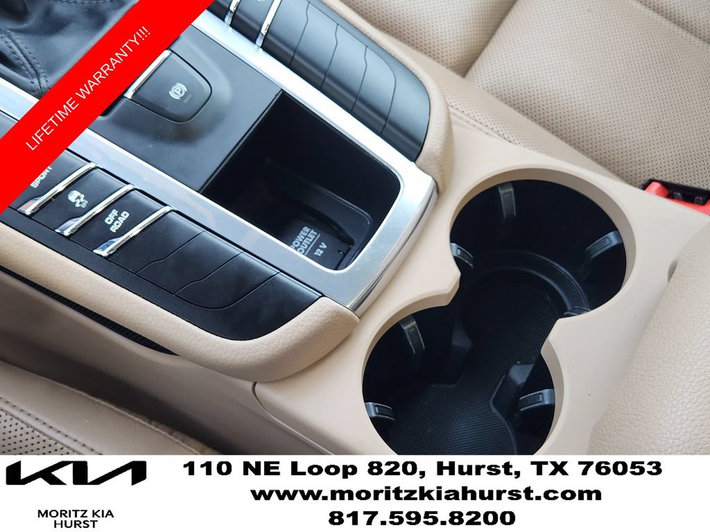 Used 2021 Porsche Macan AWD/4WD image 9