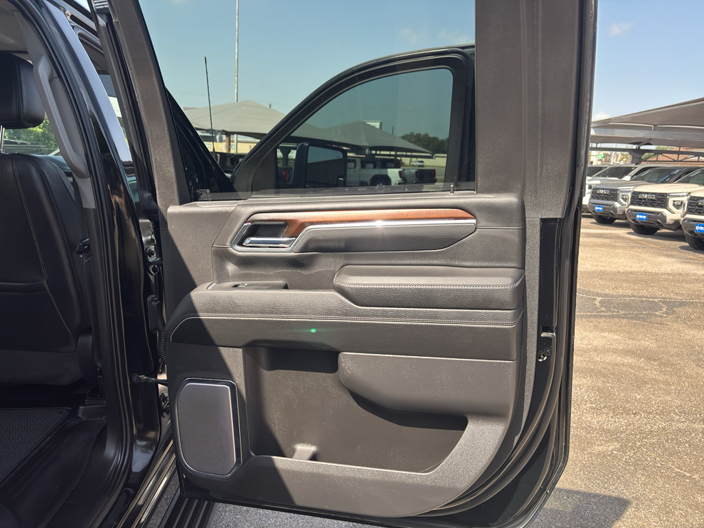 Certified 2024 GMC Sierra 3500 Denali w/ Denali Reserve Package AWD/4WD image 19