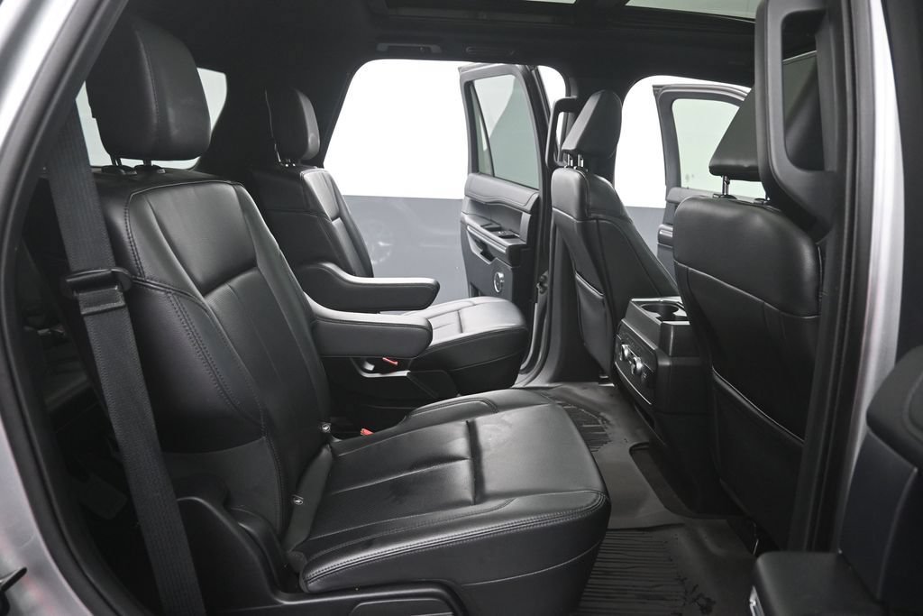 Used 2021 Ford Expedition XLT RWD image 23