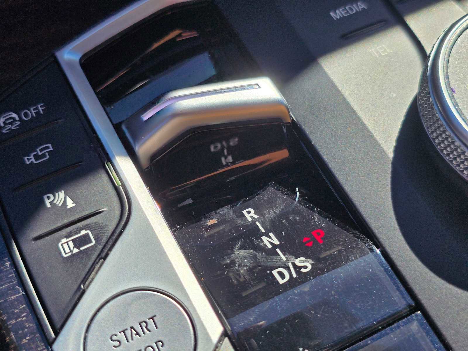 Used 2024 BMW 330e xDrive w/ Premium Package image 39