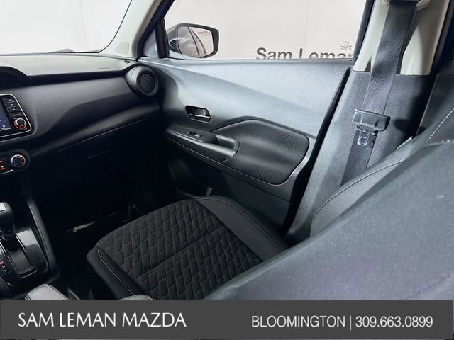 Used 2022 Nissan Kicks S image 21