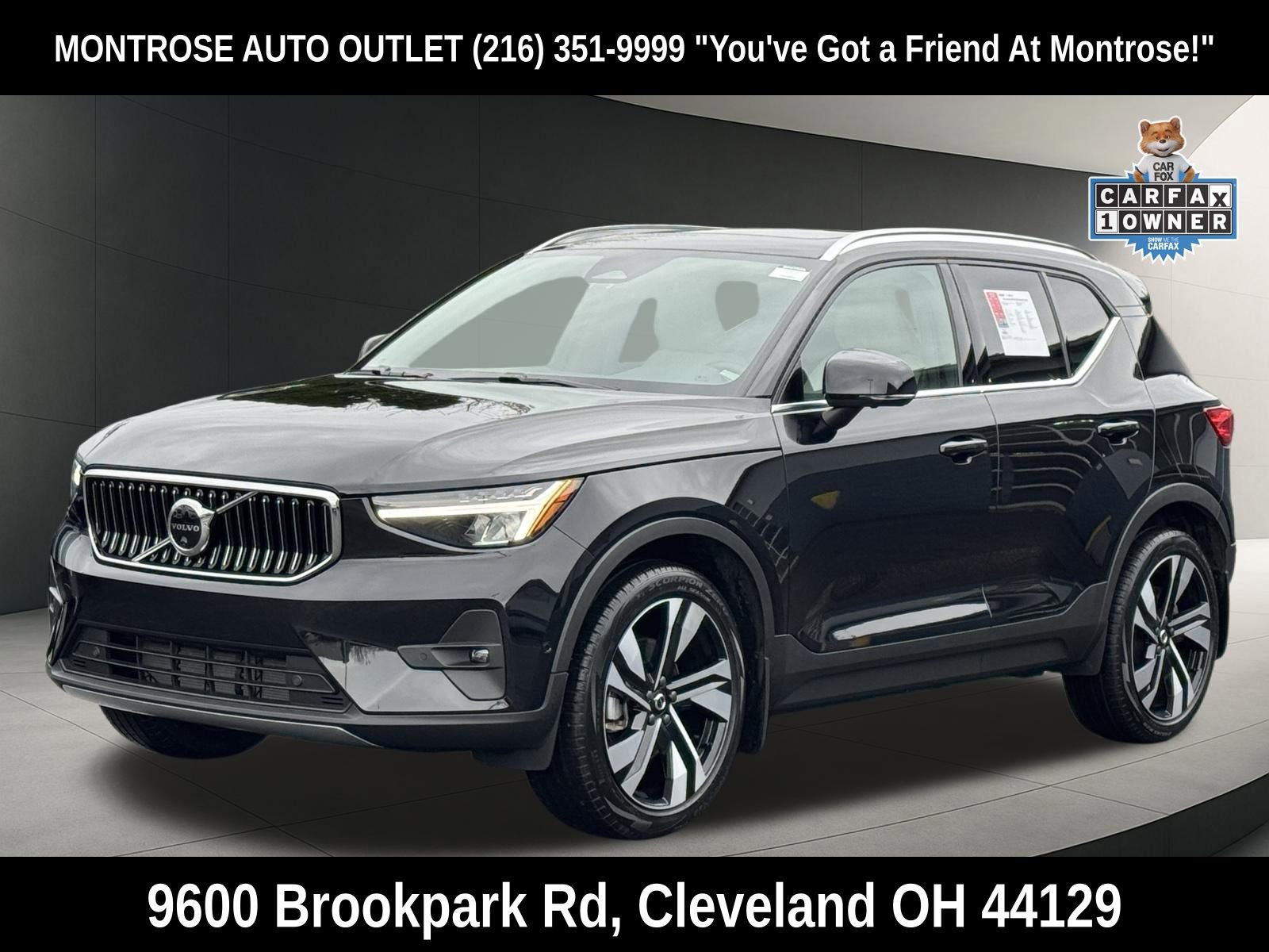 Used 2023 Volvo XC40 B5 Plus w/ Driver Assist Package image 8