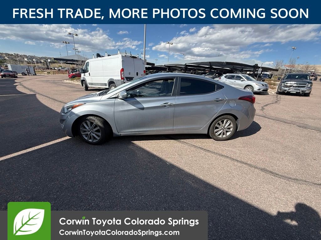 Used 2015 Hyundai Elantra SE w/ Option Group 02 FWD image 5