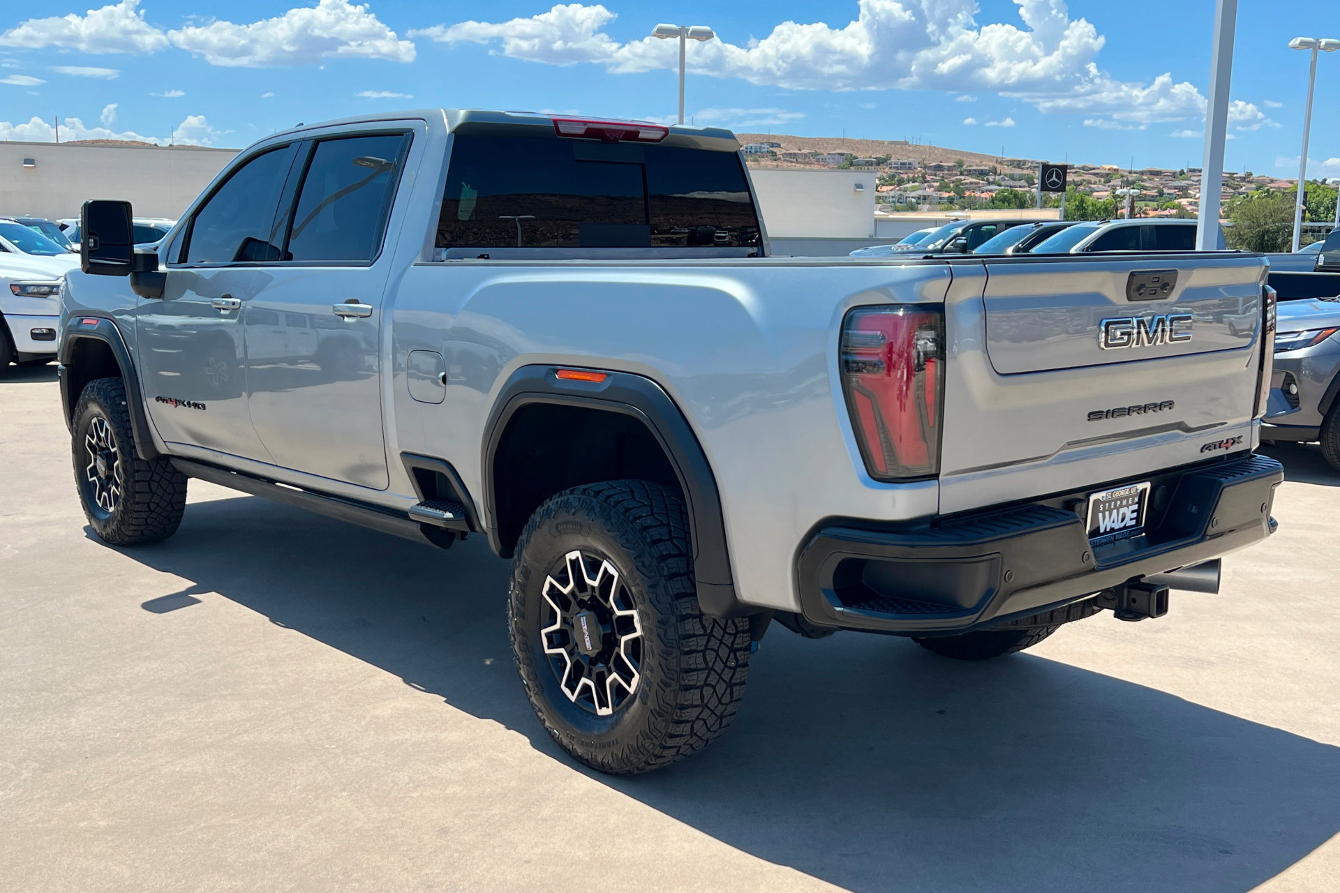 Used 2026 GMC Sierra 2500 AT4X AWD/4WD image 3
