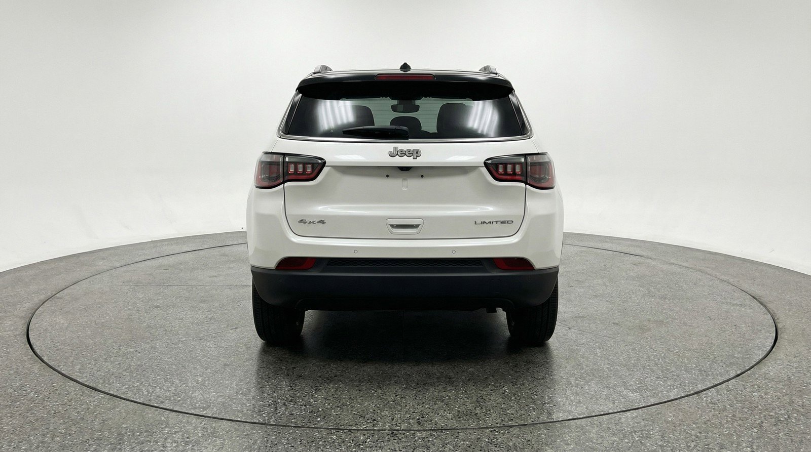 Used 2025 Jeep Compass Limited AWD/4WD image 7