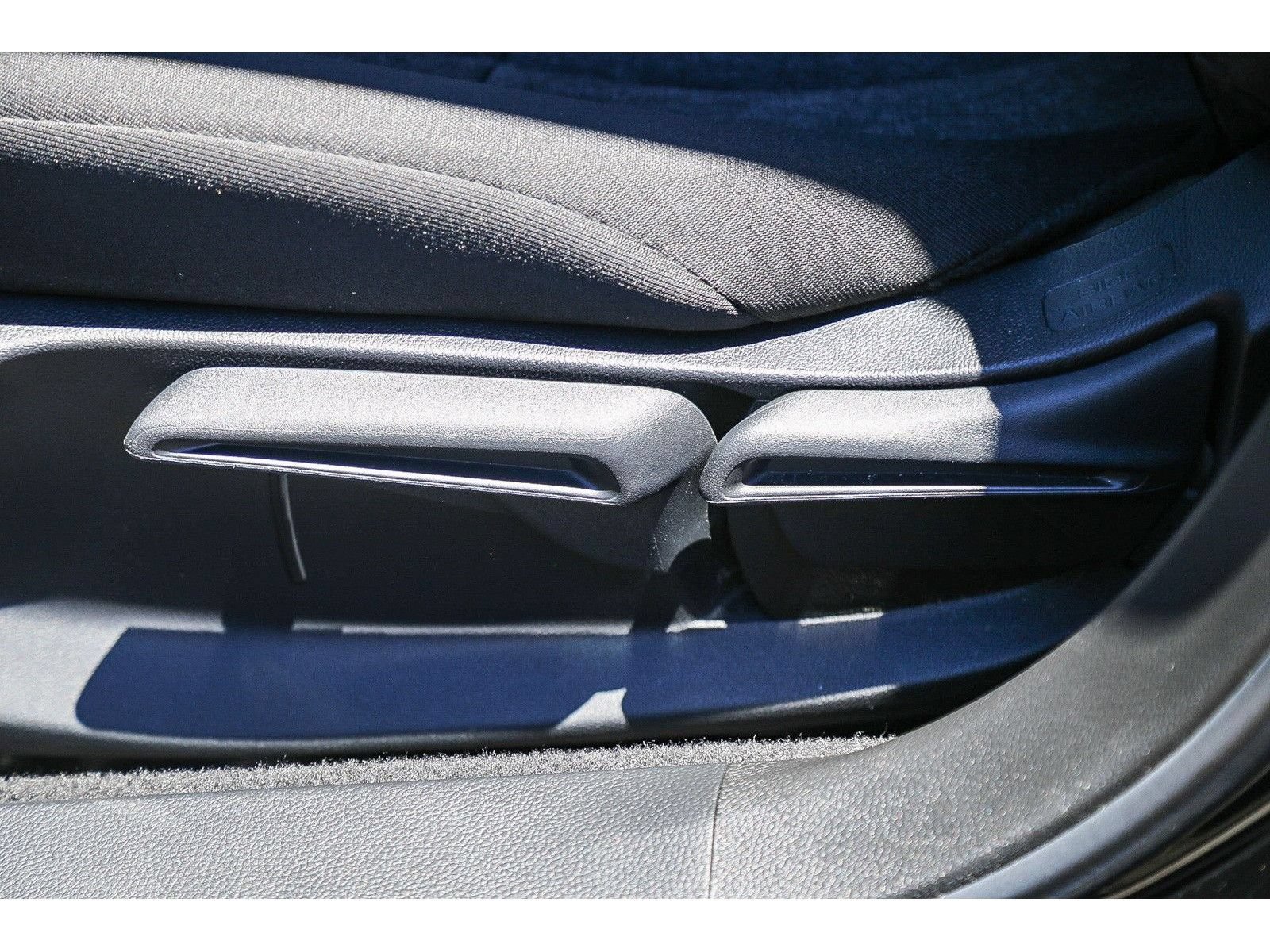 Used 2025 Honda Accord LX image 19