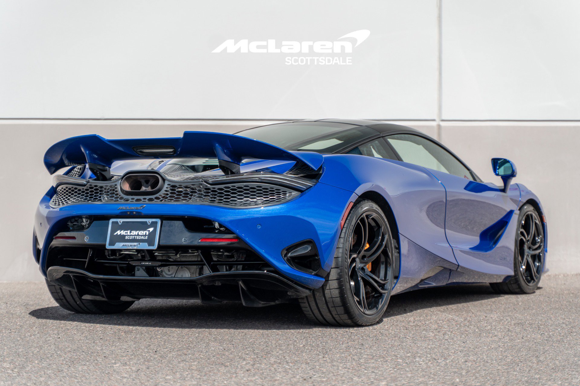 New 2025 McLaren 750S image 7