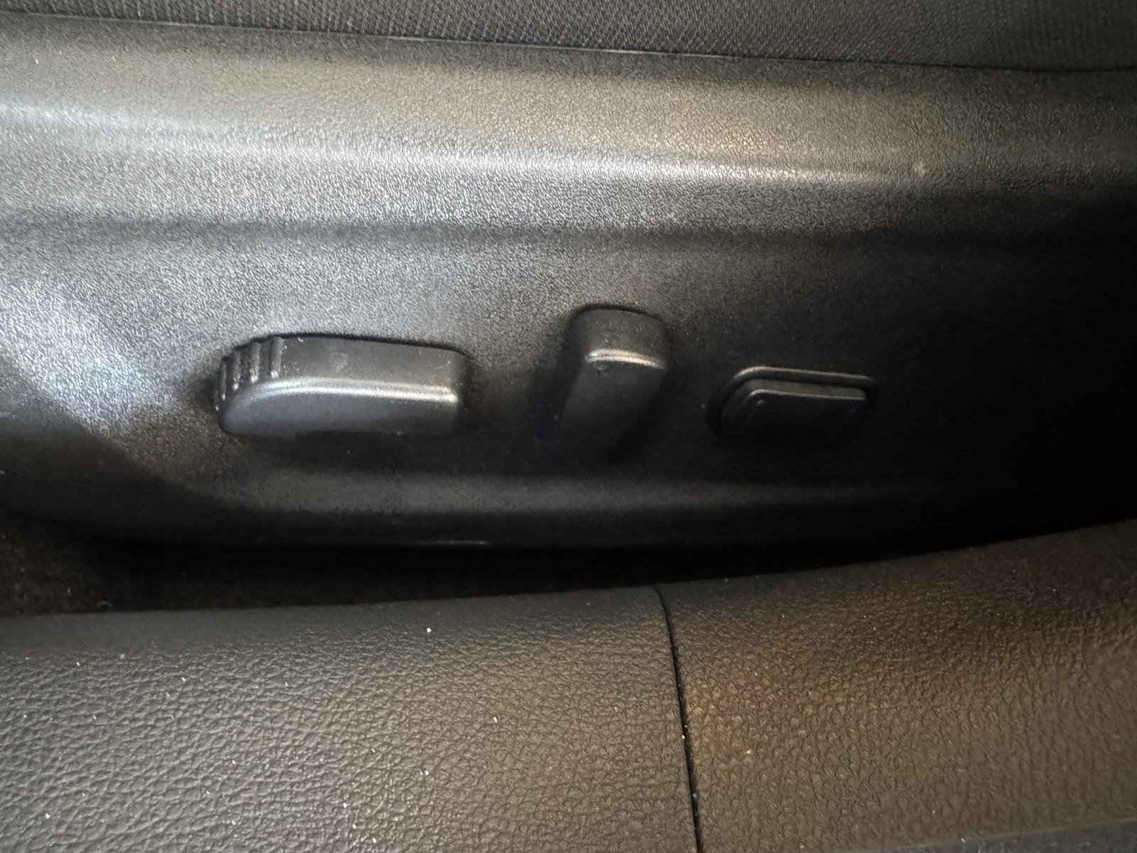 Used 2023 Nissan Altima 2.5 SV w/ SV Premium Package image 26