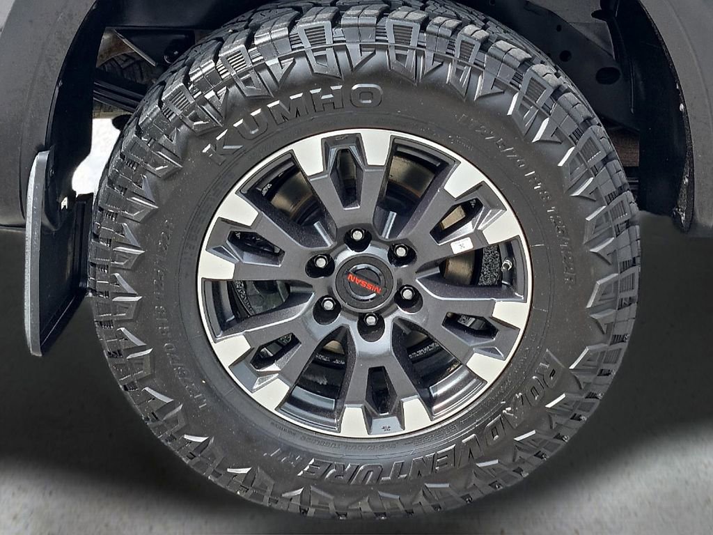 Used 2021 Nissan Titan PRO-4X w/ Pro-4x Convenience Package AWD/4WD image 8