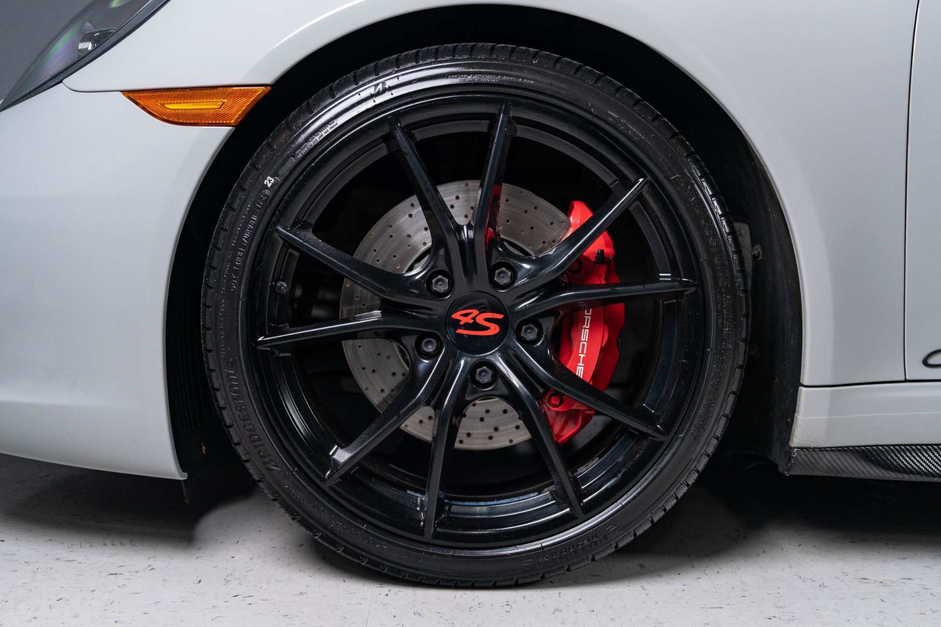 Used 2018 Porsche 911 Carrera 4S AWD/4WD image 2