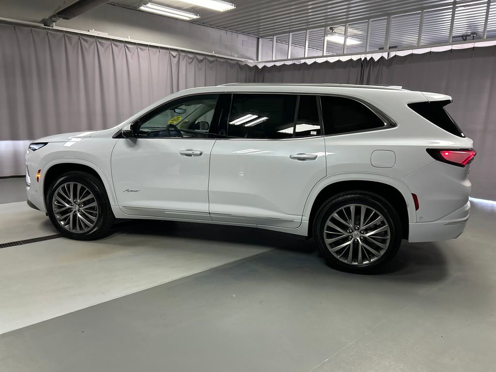 New 2026 Buick Enclave Avenir w/ Super Cruise Package image 4