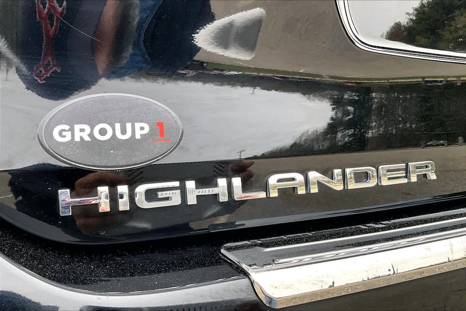 Used 2021 Toyota Highlander XLE AWD/4WD image 33
