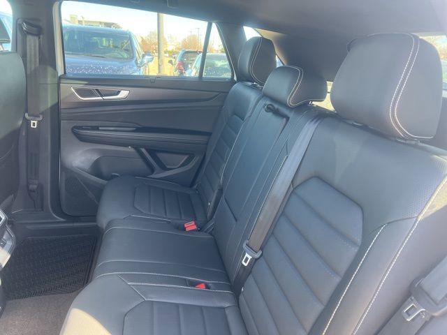 New 2026 Volkswagen Atlas Cross Sport SEL image 8