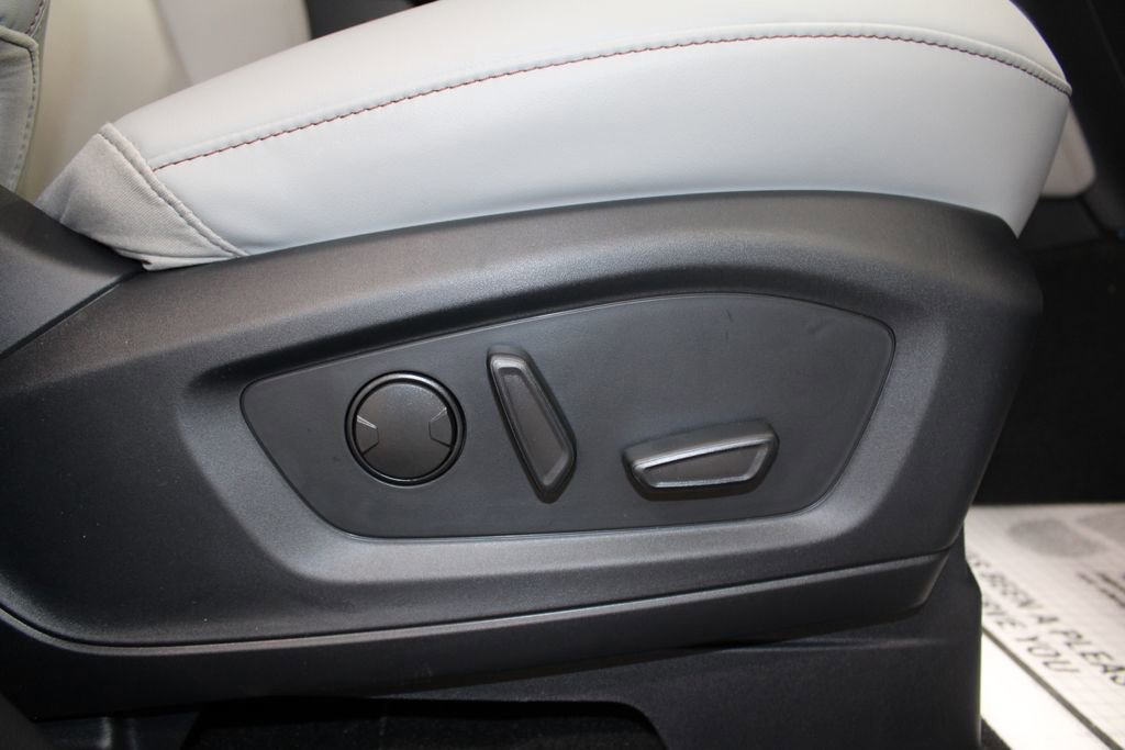 New 2025 Ford Explorer Active w/ Active Comfort Package image 32