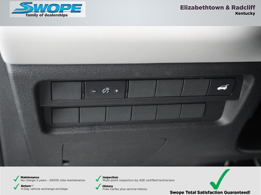 New 2025 Mitsubishi Outlander SEL image 16