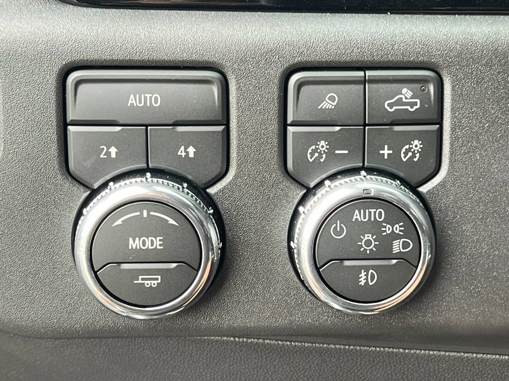 New 2026 GMC Sierra 1500 SLT w/ SLT Premium Package AWD/4WD image 22