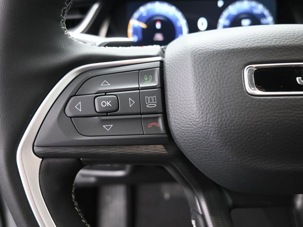 New 2026 Jeep Grand Cherokee L 2WD image 28