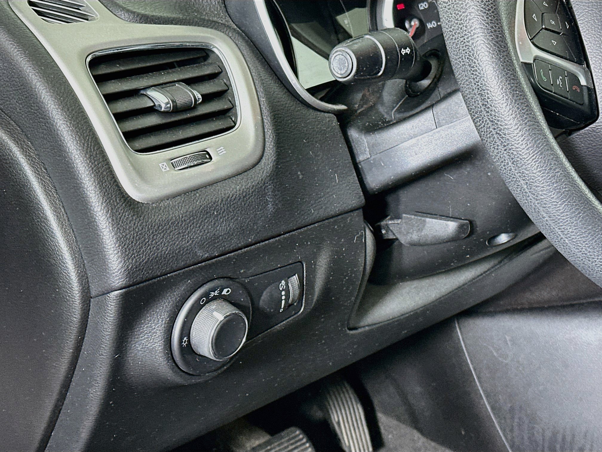 Used 2021 Jeep Compass Sport FWD image 16