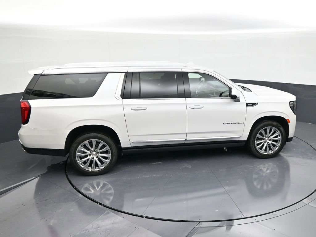 Used 2022 GMC Yukon XL Denali image 17