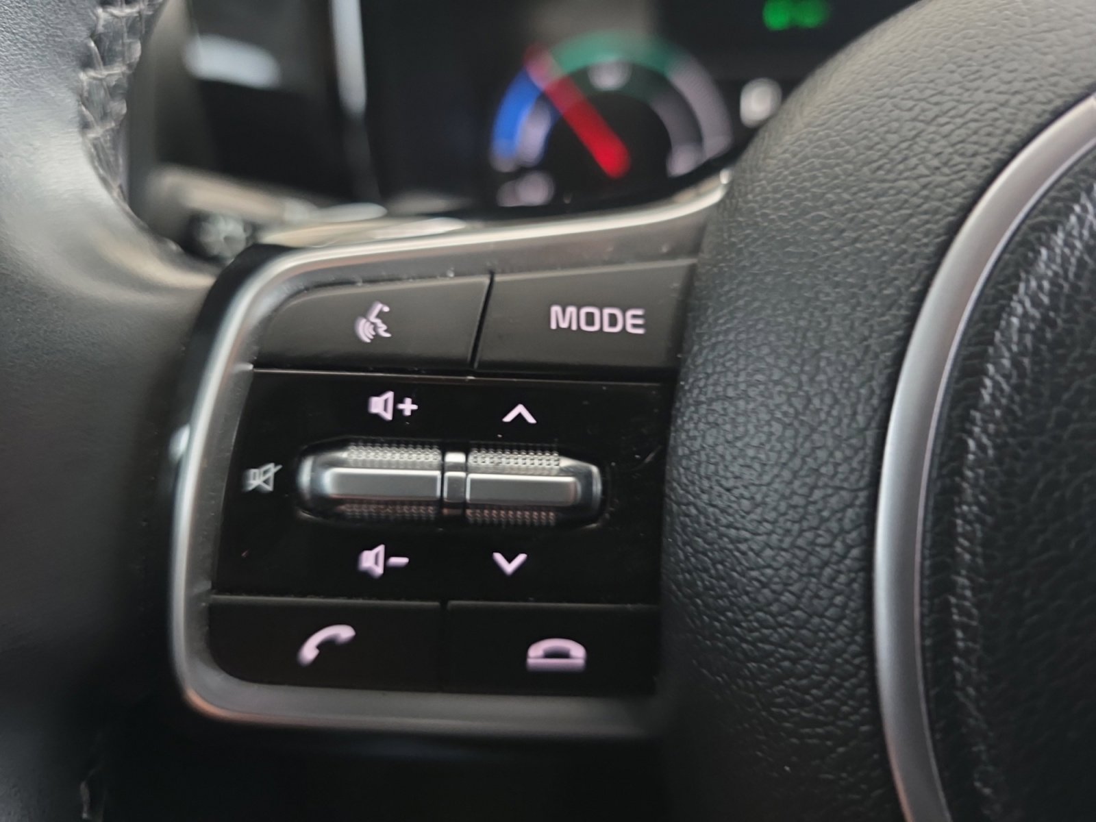 Certified 2023 Kia Sorento EX FWD image 25