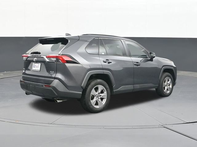 Used 2022 Toyota RAV4 XLE AWD/4WD image 14