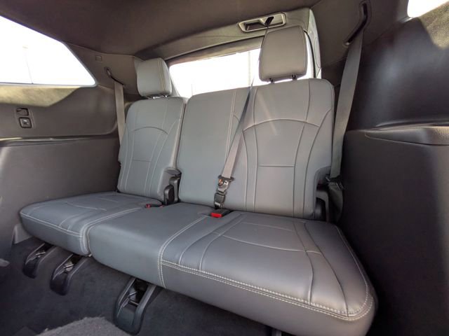 Used 2023 Buick Enclave Essence w/ Experience Buick Package image 18