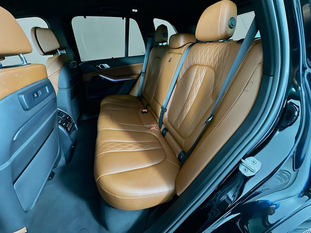 Used 2023 BMW X5 xDrive40i w/ Executive Package image 25