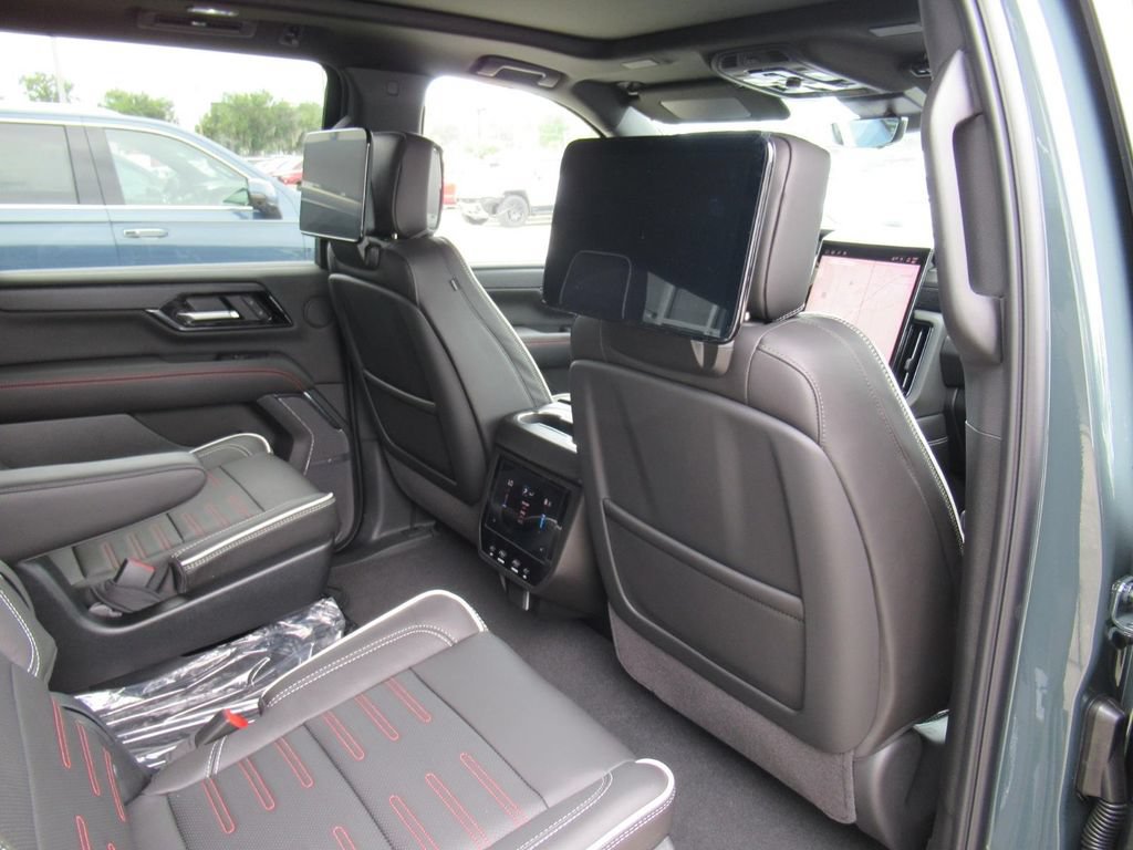 New 2026 GMC Yukon XL AT4 Ultimate AWD/4WD image 11