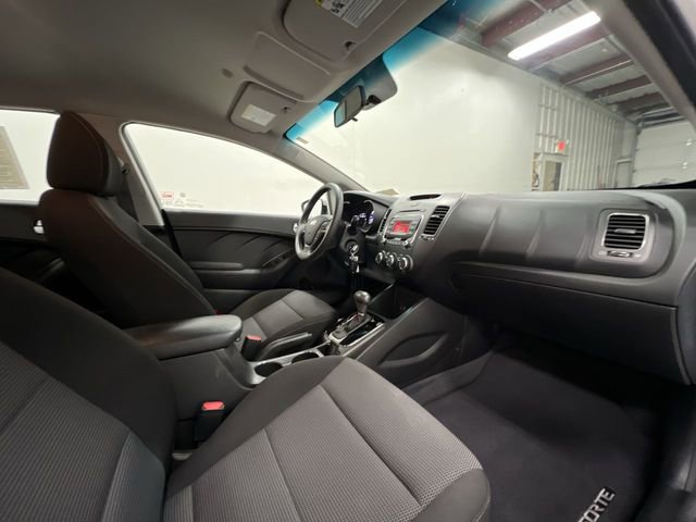 Used 2017 Kia Forte LX FWD image 24