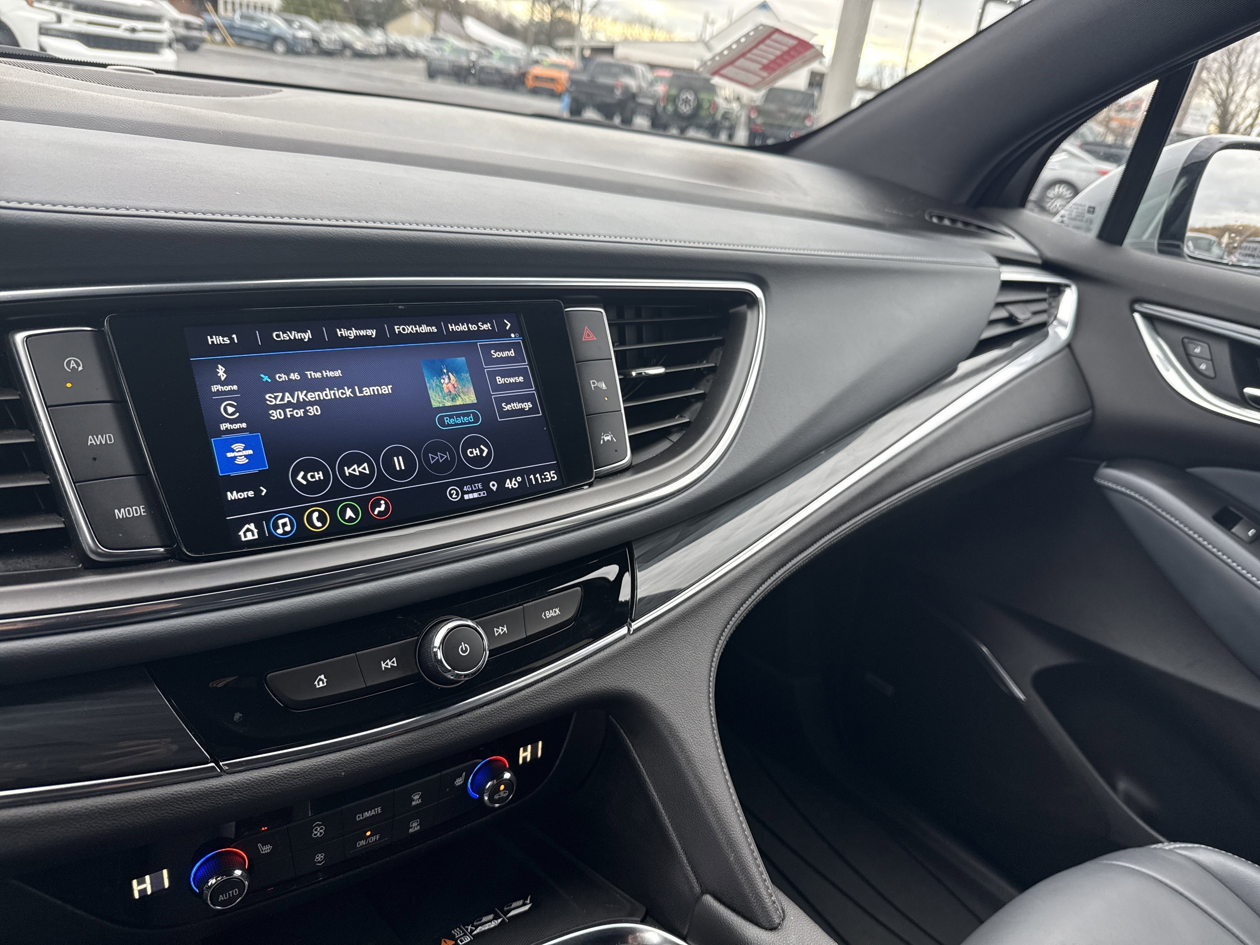 Used 2023 Buick Enclave Essence w/ Experience Buick Package image 24