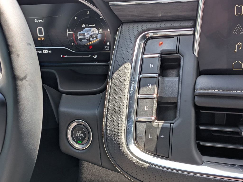 Used 2024 GMC Yukon XL SLT w/ SLT Premium Package AWD/4WD image 12