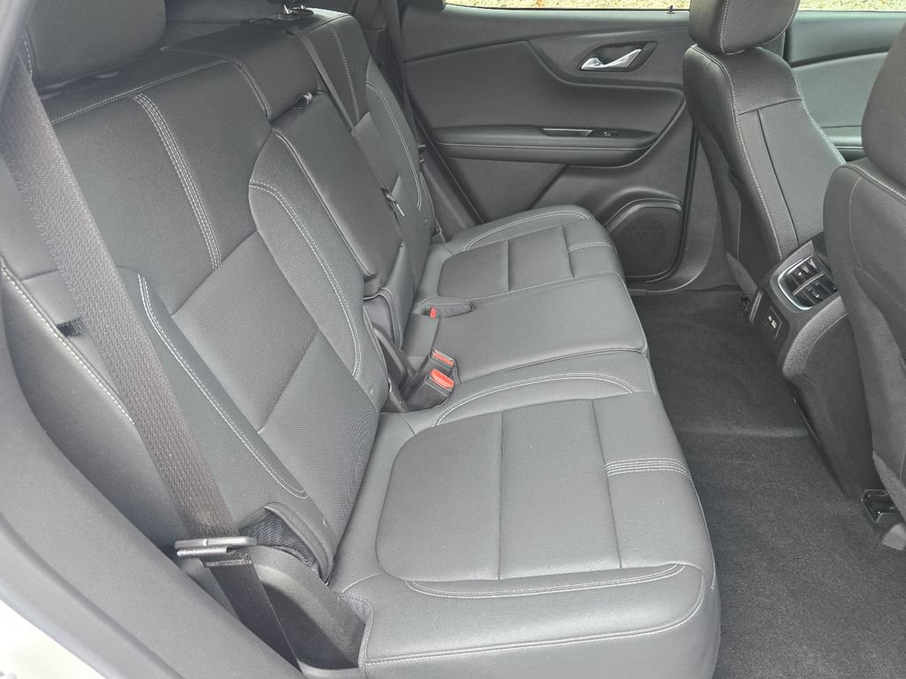 Used 2023 Chevrolet Blazer LT w/ LPO, Black Grille Bar Package AWD/4WD image 26