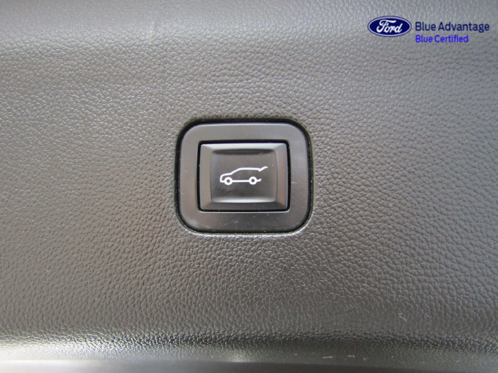 Used 2019 Buick Enclave Essence w/ LPO, Hit The Road Package AWD/4WD image 30
