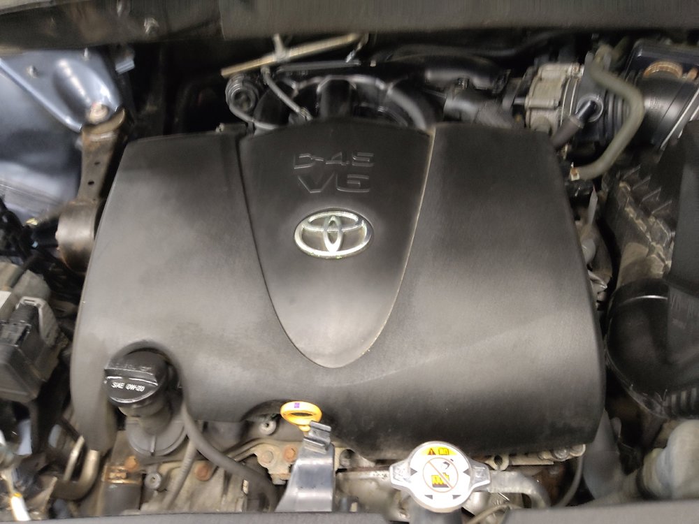 Used 2018 Toyota Highlander LE w/ Protection Package #3 AWD/4WD image 30