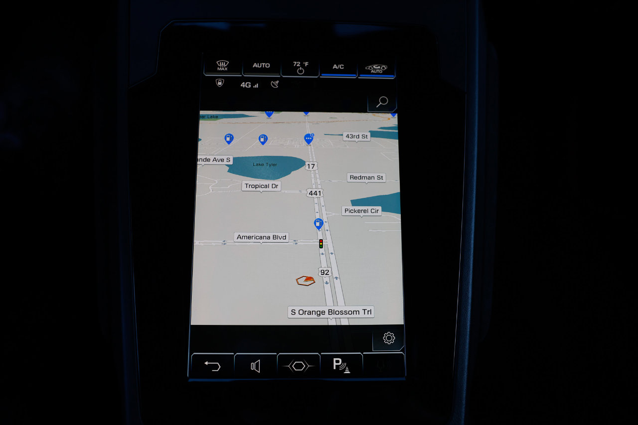 Used 2020 Lamborghini Huracan EVO image 35