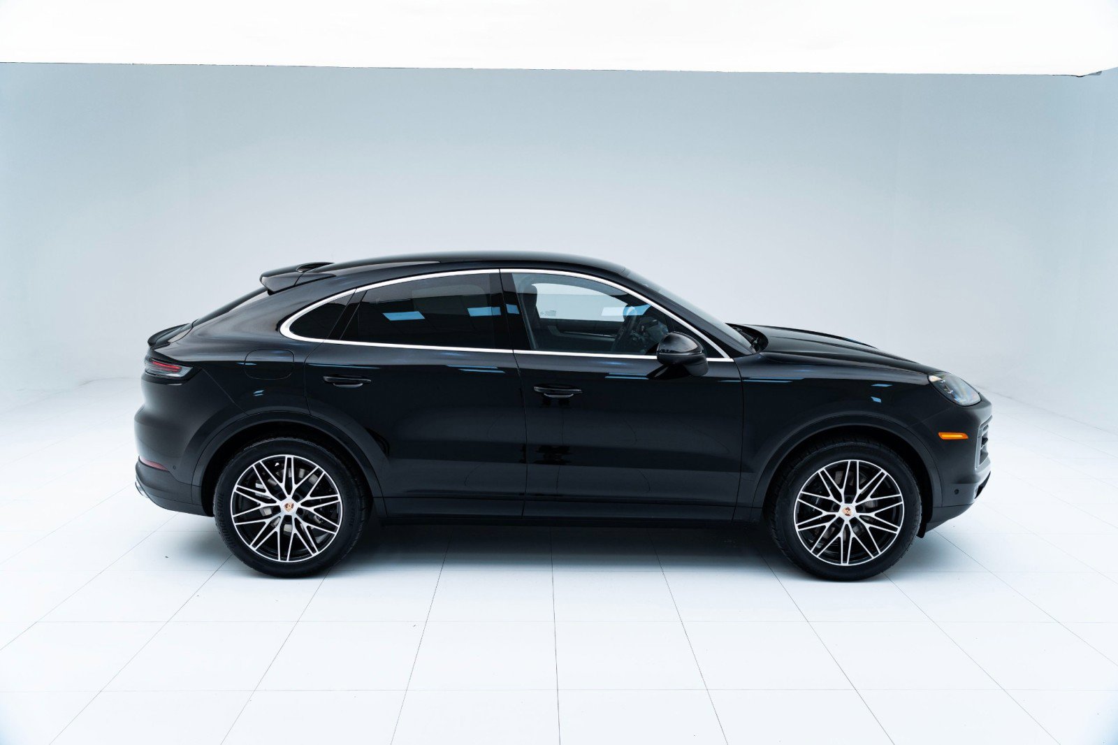 New 2026 Porsche Cayenne Coupe image 8