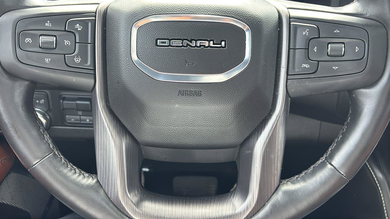 Certified 2023 GMC Yukon XL Denali Ultimate w/ LPO, Floor Liner Package AWD/4WD image 33