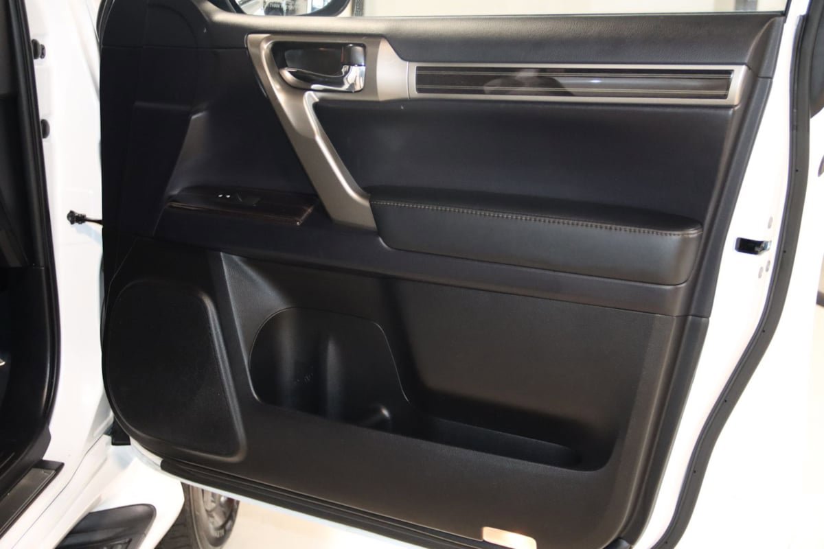 Used 2021 Lexus GX 460 Premium w/ Premium Package AWD/4WD image 56