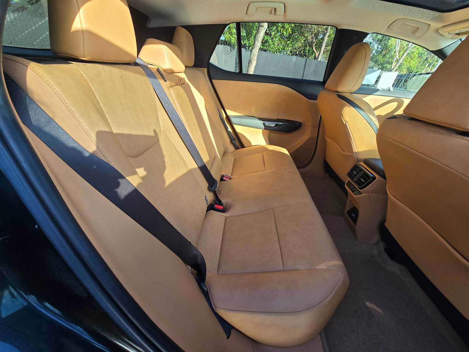 Used 2023 Lexus RZ 450e Premium image 14