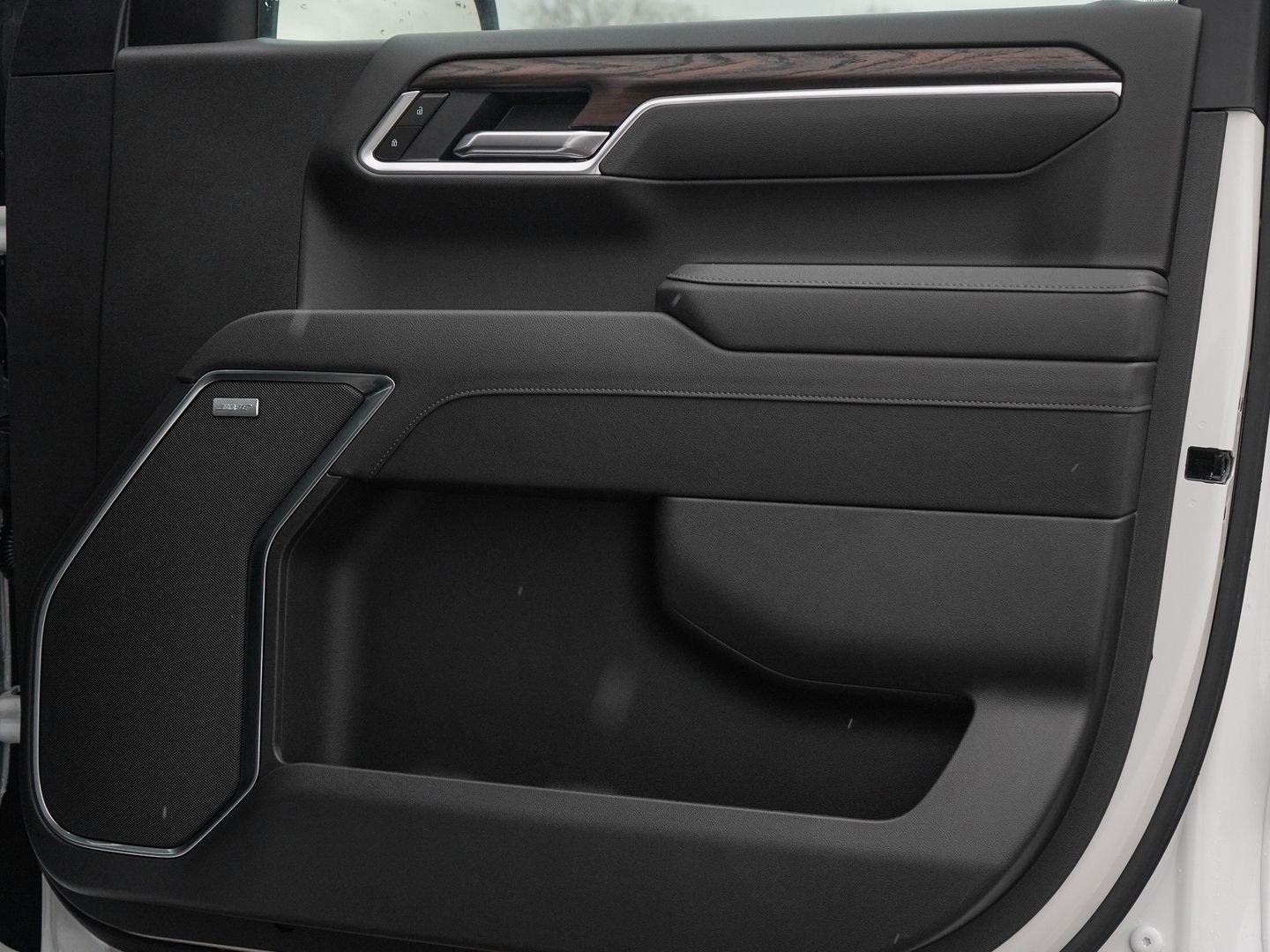 New 2026 GMC Sierra 1500 SLT image 7