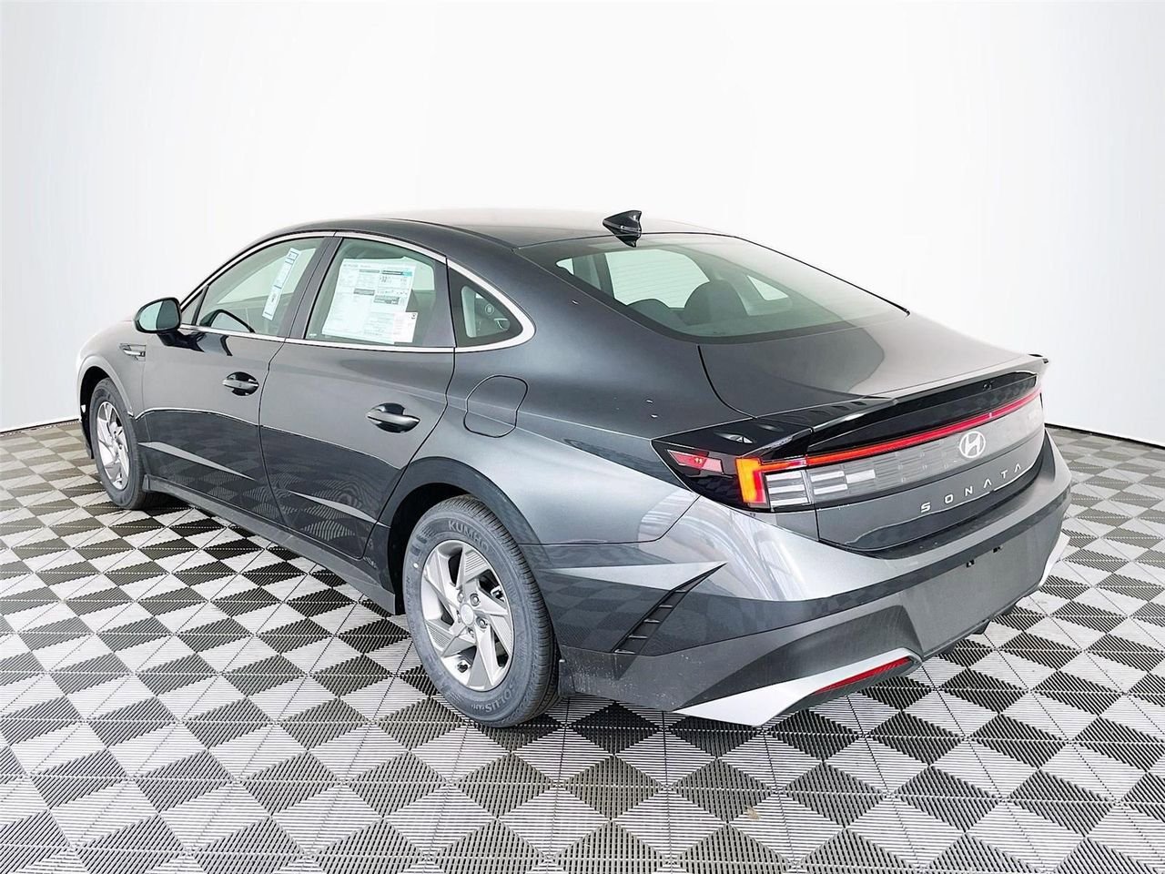 New 2026 Hyundai Sonata SE FWD image 6