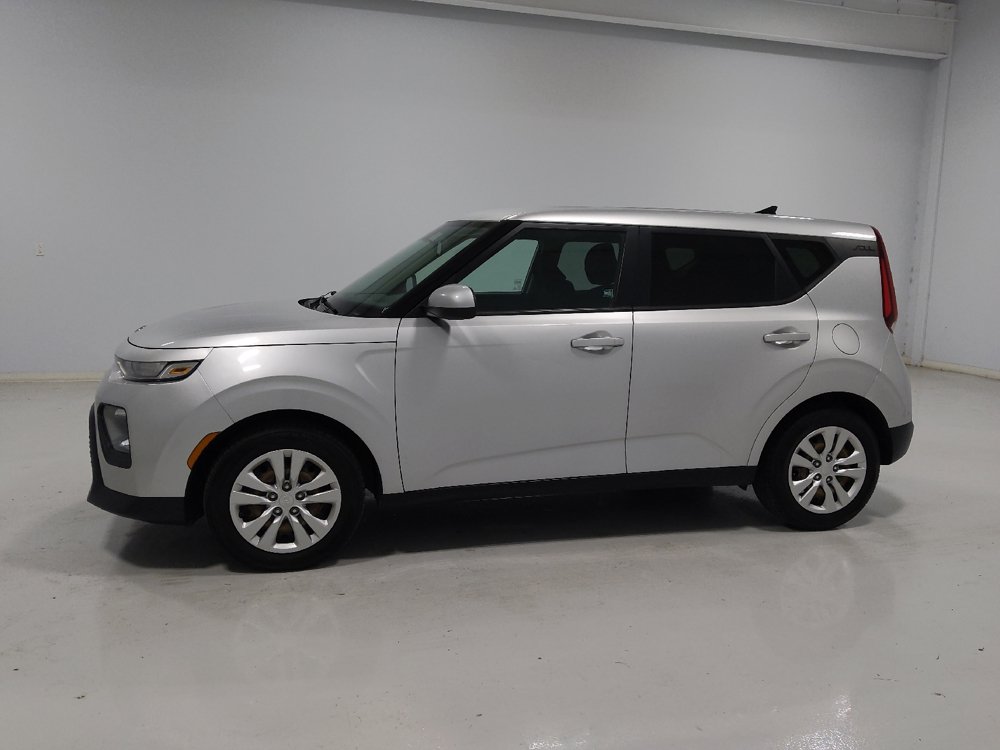 Used 2021 Kia Soul LX FWD image 2