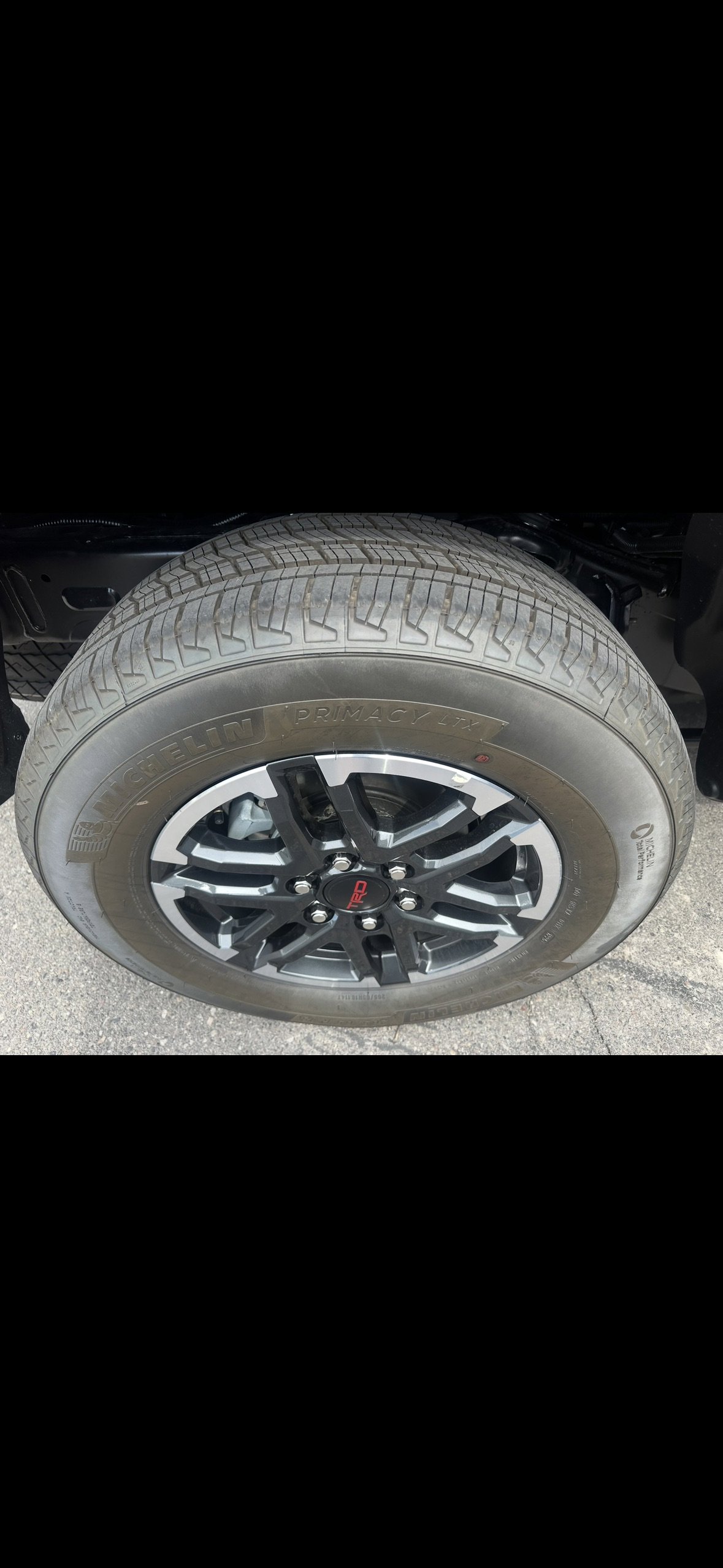 Used 2025 Toyota Tacoma TRD Sport image 3