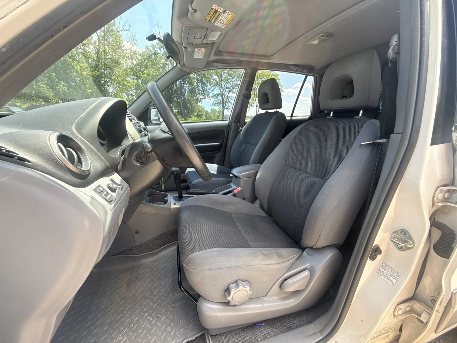 Used 2003 Toyota RAV4 2WD w/ Sport Pkg image 11