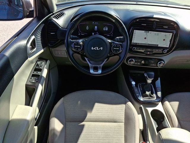 Used 2024 Kia Soul EX image 2